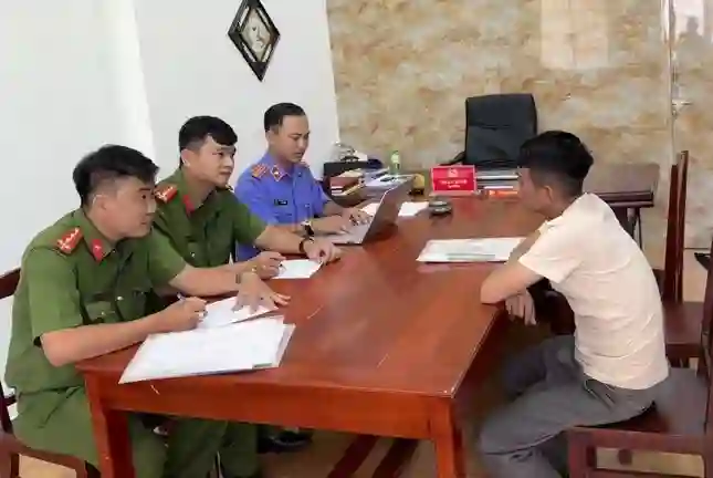 3 cựu đội trưởng bảo vệ rừng ở Phú Quốc ra đầu thú, nộp lại tiền nhận hối lộ